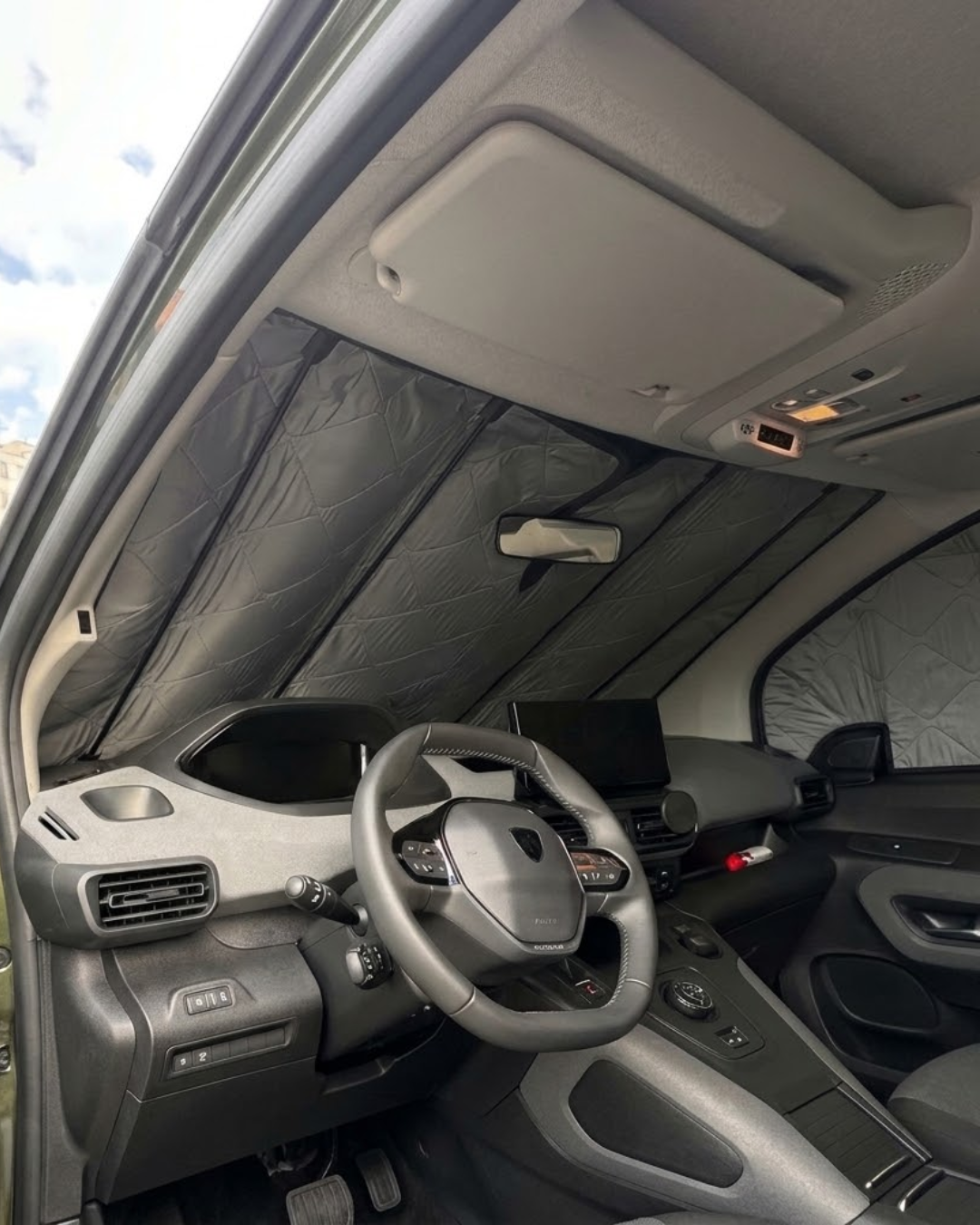 Magnetische Thermomatten mit Klappnaht für Lüftungsgitter - Peugeot Rifter, Citroën Berlingo, Opel Combo, Toyota Proace Verso, Fiat Doblò